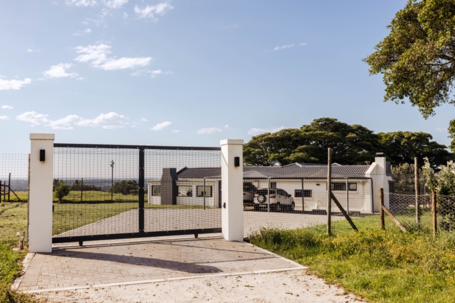 1 Bedroom Property for Sale in Charlo Eastern Cape
